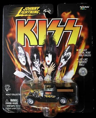 Camión KISS TRUCKS - JOHNNY LIGHTNING 1:64 - 1929 FORD Modelo T con llamas Foto 1 de 3