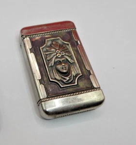 Indianer Prinzessin Kopf mit Zinn Typ Mann Bild Streichholz Safe Vesta Silber Metall Antik - Bild 1 von 4