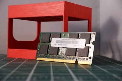 Hynix 1GB | 2Rx8 PC2-5300s-555-12 HYMP512S64CP8-Y5 AB | RAM Memory  - Image 1 of 3