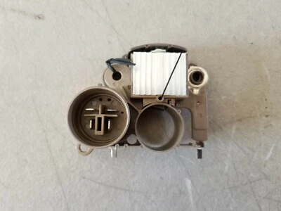 Nuevo Regulador de Voltaje Alternador 220, A866T38570, A866X22081, IM839 Foto 1 de 2