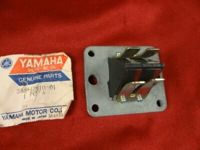 Válvula, caña, NOS 1974-76 Yamaha RD125 RD200, 389-13610-01-00 Foto 1 de 2