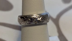 TACORI BAND WEDDING RING ENGRAVED VINES SIZE 6 EUC STERLING ONLY WORN FEW TIMES - Picture 1 of 5