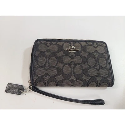 Carteira Coach Signature lona longa com zíper ao redor pulseira preta cinza - Imagem 1 de 4