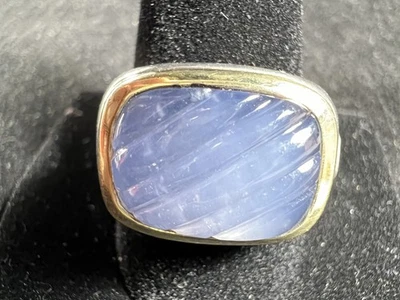 Anel masculino David Yurman – Prata esterlina e ouro 18K com calcedônia azul esculpida - Imagem 1 de 4