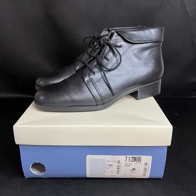 Nova Bota Feminina St Johns Bay Couro Preto Kelly Tornozelo 7.5M Casual Forrada com Cadarço - Imagem 1 de 4