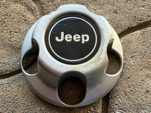 JEEP GRAND CHEROKEE WRANGLER OEM WHEEL CENTER CAP 52057619 5CF35-TRM - Picture 1 of 2
