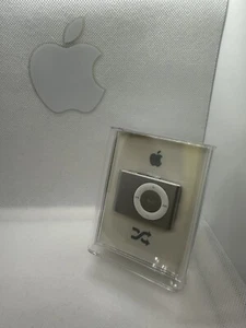 Apple iPod Shuffle 2nd Generation Silver 1GB Sealed New A1204 - Picture 1 of 8
