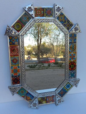 ESPEJO DE HOJALATA PERFORADO 21" octogonal mezclado azulejo talavera espejos de arte popular mexicano Foto 1 de 4