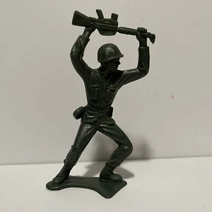 Soldado de infantería de juguete del ejército verde de 5"" Tim-Mee Toys - Imagen 1 de 5