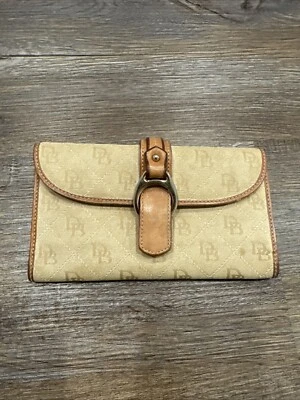 VTG Dooney & Bourke Signature Canvas & Leather Bi-fold Wallet - Image 1 of 4