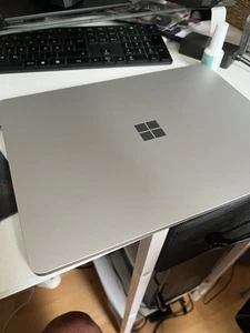 Microsoft Surface Laptop Copilot, 13,8“, Snapdragon X 10,16GB, 512 GB SSD - Bild 1 von 5