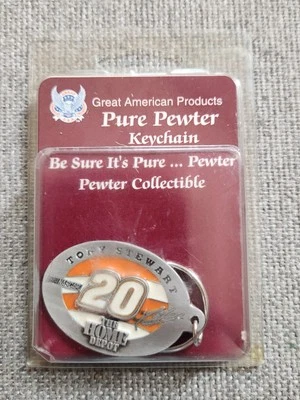 Llavero de peltre Tony Stewart #20 nuevo en paquete Foto 1 de 2