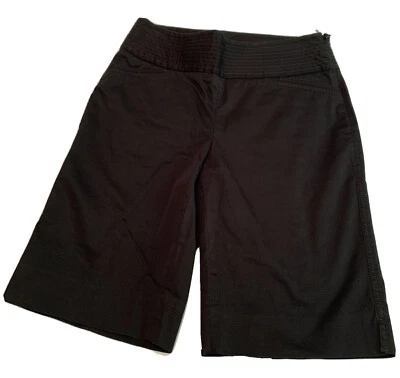 Bermuda elástica White House Black Market feminina tamanho 0 preta (sho922Q) - Imagem 1 de 4