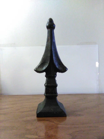 Cast Iron Fleur De Lis Style Finial / Fence Post Topper Cover