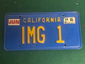 Vintage California Blue &Yellow License Plate-Personalized "IMG 1" with Tags - Bild 1 von 3