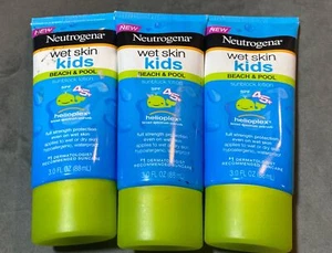 3 Neutrogena Kids Wet Skin SPF 45 Beech and Pool Sunblock Lotion Helioplex NEW - Picture 1 of 3