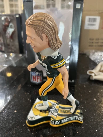 Green Bay Packers Clay Matthews 2013 Pennant base Bobblehead NIB 8" Rare Cover