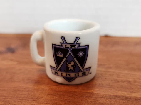 LA Kings NHL Mini Mug 1" Cover