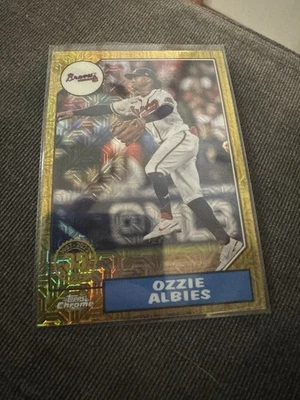 2022 Topps Series 2-1987 Topps Chrome Silver Pack Series 2 Mojo Ozzie Albies   - Image 1 of 2