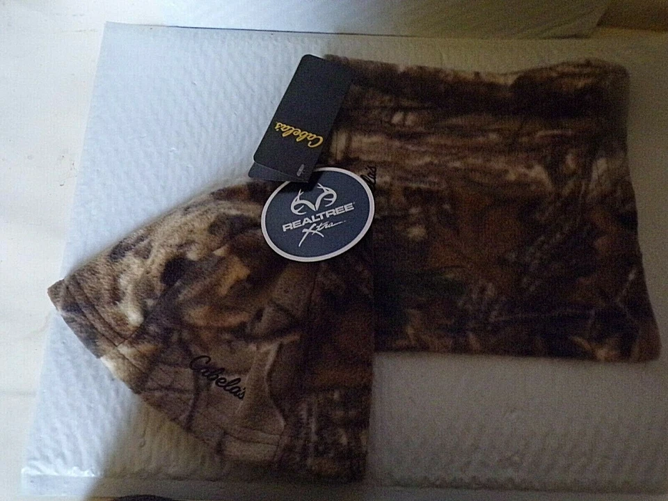 CABELAS FLEECE BEANIE/GAITER COMBO. REALTREE XTRA - Image 1 of 4