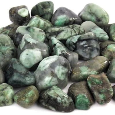 Smaragd in Matrix XL PREMIUM Trommelsteine Ø 25 - 45 mm Edelsteine A - Qualität - Bild 1 von 4