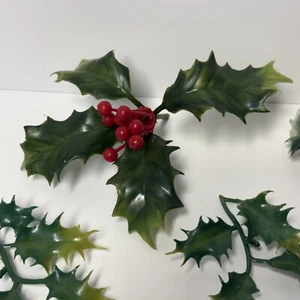 Lote De Navidad De Colección Plástico Verde Acebo Bayas De Pascua Mediados De Siglo Hojas - Imagen 1 de 7