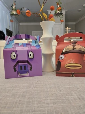 10 FORTNITE Battle Royale Cumpleaños Videojuego Tema Fiesta Favores Caja NUEVO Foto 1 de 4