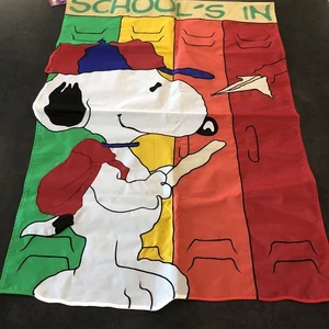 Snoopy Schools In Flag 28 Inches By 40 Inches New With Tags - Picture 1 of 12