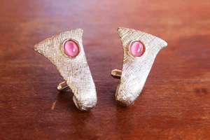 Vintage Silver Tone Abstract Men's Cufflinks w/ Pink Cabochon Stones Mid Century - Picture 1 of 6