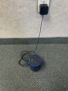 Asistente inteligente Amazon Echo (2.ª generación) - Tela negra gris con enchufe - Imagen 1 de 7