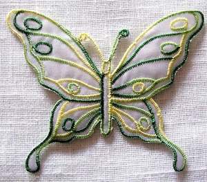 ÉCUSSON PATCH thermocollant ** 7 x 8,5 cm ** PAPILLON Ton dégradé Vert jaune - Picture 1 of 1