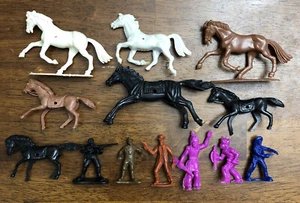 Vintage Plastic Cowboy Indian Accessories 13pcs Men,Horses Mixed Replacements - Picture 1 of 7