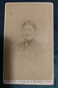Photographie ancienne portrait féminin noblesse Boux de Casson C.D.V. - Picture 1 of 2