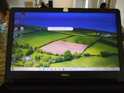 Dell Inspiron 13 3000 15.6" (512GB SSD, Intel Core i3-7130U, 2.70GHz, 8GB... Foto 1 de 4