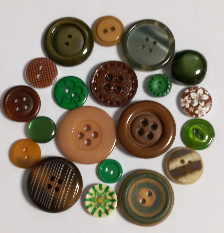 Knöpfe grün braun Mischung Konvolut Basteln - Bild 1 von 1