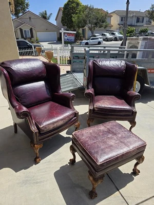 Стулья с крылышками и оттоманка Schafer Bros - Изображение 1 из 4