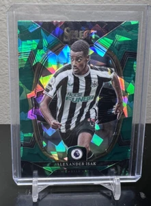 2022-23 Panini Select EPL Alexander Isak Green Cracked Ice Prizm Terrace SSP - Picture 1 of 2