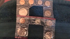 1973 Uncirc. Coin Set U.S Mint P-D-S NO IKES Original Government Packaging T161 - Picture 1 of 9