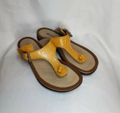 Sandalias de tanga ECCO con tiras para mujer talla 6US / 38EU Foto 1 de 4