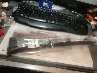 NUEVO OE Saab 9-3 4 puertas guantera liberación panel de ajuste y botón 12793333 se adapta 03-06 Foto 1 de 2