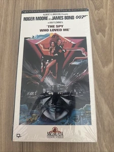Spy Who Loved Me (VHS, 1977) - Picture 1 of 4