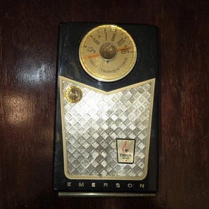Vintage Emerson Pioneer 888 portable radio 1958 Tested ~ Works! - Picture 1 of 12