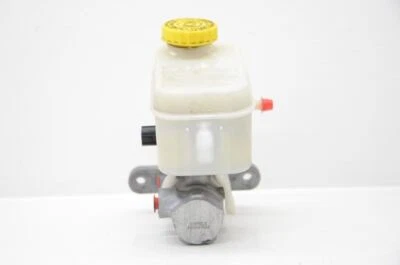 Cilindro mestre de freio Jeep Wrangler 2009-2018  - Imagem 1 de 4