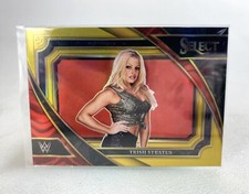 Trish Stratus WWE 2023 Panini Select Mezzanine Gold Prizm 08/10 #393 Rare SP