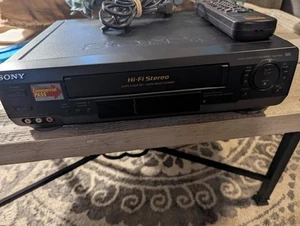 Reproductor VHS VCR SONY SLV-N50 4 cabezales Hi-Fi estéreo con control remoto PROBADO FUNCIONA - Imagen 1 de 8
