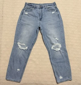 American Eagle Ripped Mom Jeans Size 8 Short - Picture 1 of 11