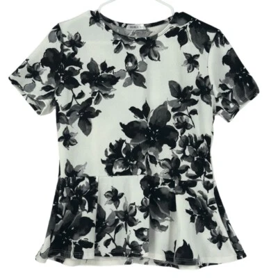 Blusa para mujer Doublju manga corta monocromática estampado floral talla XL Foto 1 de 4