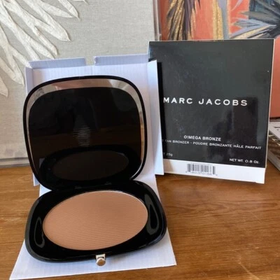 Marc Jacobs O!Mega Bronze 102 Tantric Perfect Tan Coconut Bronzer .8Oz Omega - Image 1 of 4