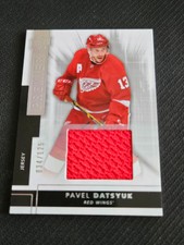 2014-15 UPPER DECK UD PREMIER PAVEL DATSYUK #58 #ed 34/125 JERSEY BASE