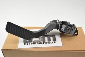 Original GM Accelerator Pedal with Position Sensor new OEM ACDelco 23362231 - Picture 1 of 5